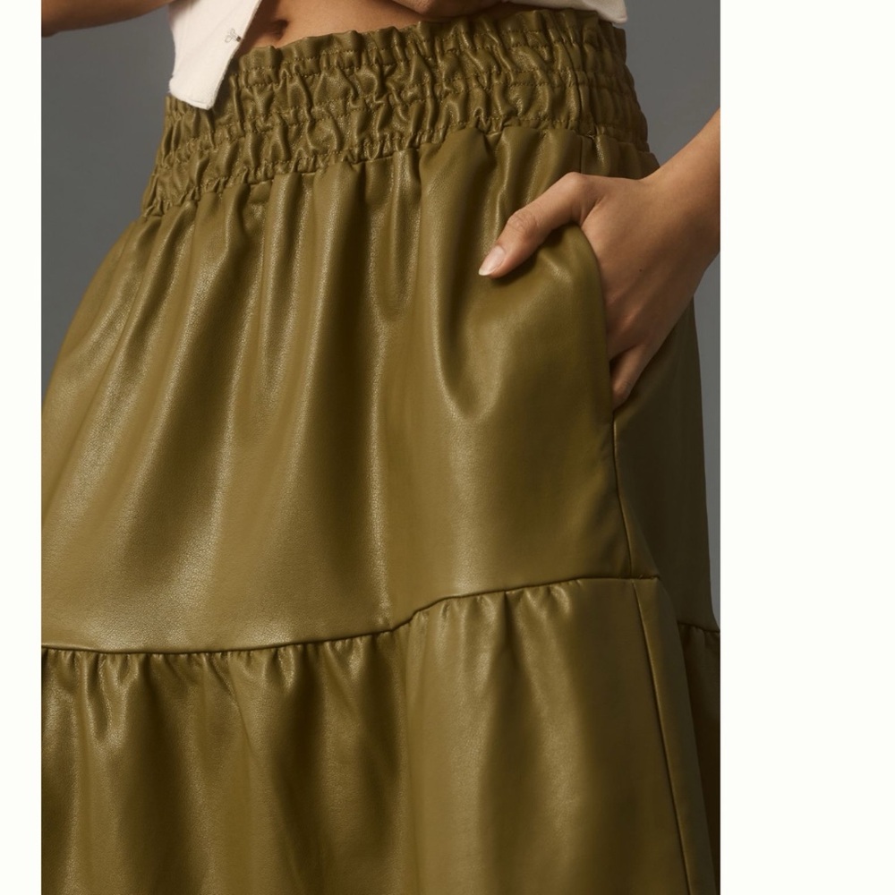 NWT Anthropologie The Somerset Maxi Skirt: Faux
Leather Edition size M - Picture 3 of 10